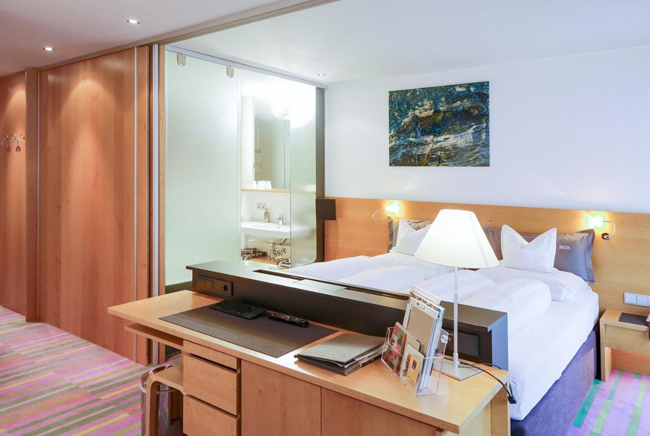 Quality Hosts Arlberg - Hotel Anton ซังคท์อันทอนอัมอาร์ลแบร์ก ภายนอก รูปภาพ