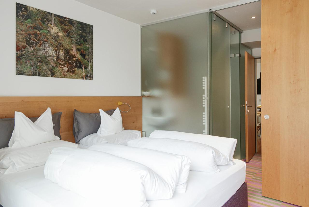 Quality Hosts Arlberg - Hotel Anton ซังคท์อันทอนอัมอาร์ลแบร์ก ภายนอก รูปภาพ