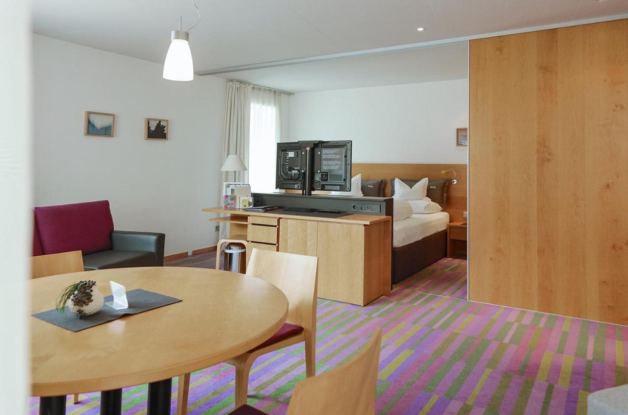 Quality Hosts Arlberg - Hotel Anton ซังคท์อันทอนอัมอาร์ลแบร์ก ภายนอก รูปภาพ