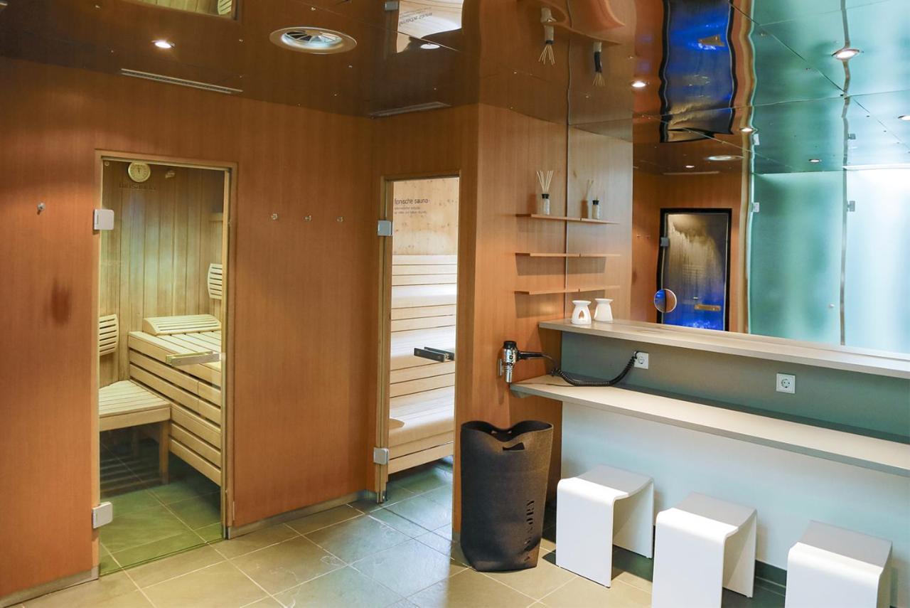 Quality Hosts Arlberg - Hotel Anton ซังคท์อันทอนอัมอาร์ลแบร์ก ภายนอก รูปภาพ