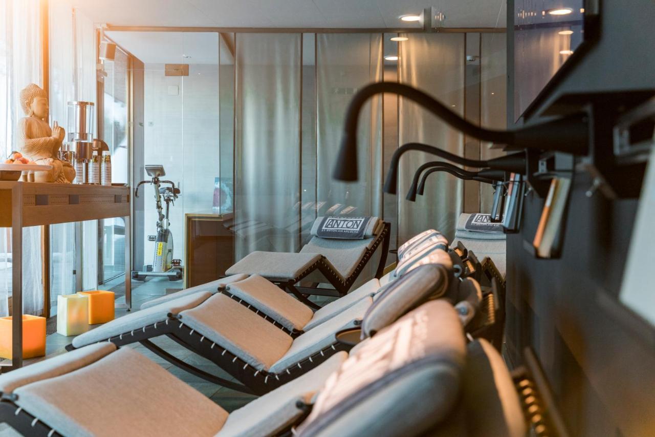 Quality Hosts Arlberg - Hotel Anton ซังคท์อันทอนอัมอาร์ลแบร์ก ภายนอก รูปภาพ