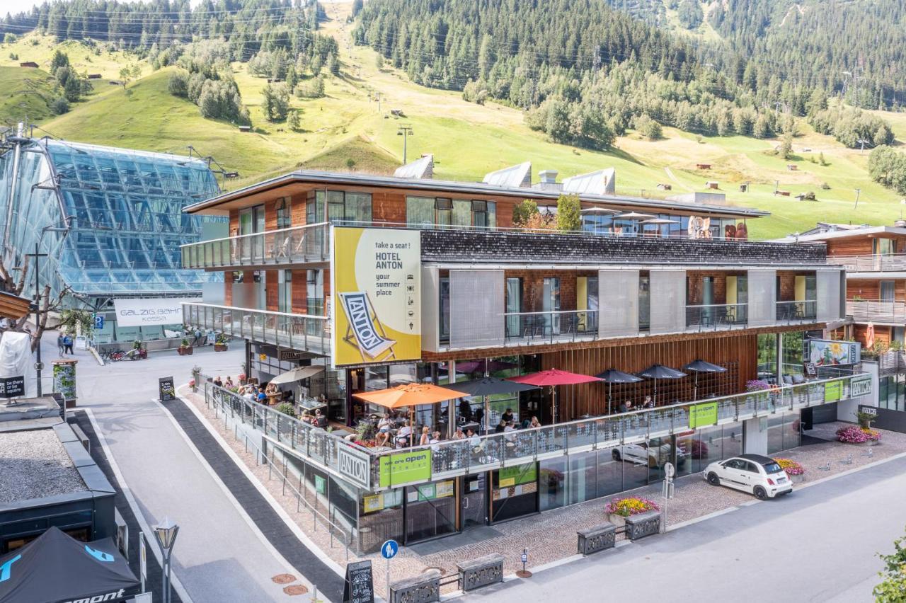 Quality Hosts Arlberg - Hotel Anton ซังคท์อันทอนอัมอาร์ลแบร์ก ภายนอก รูปภาพ