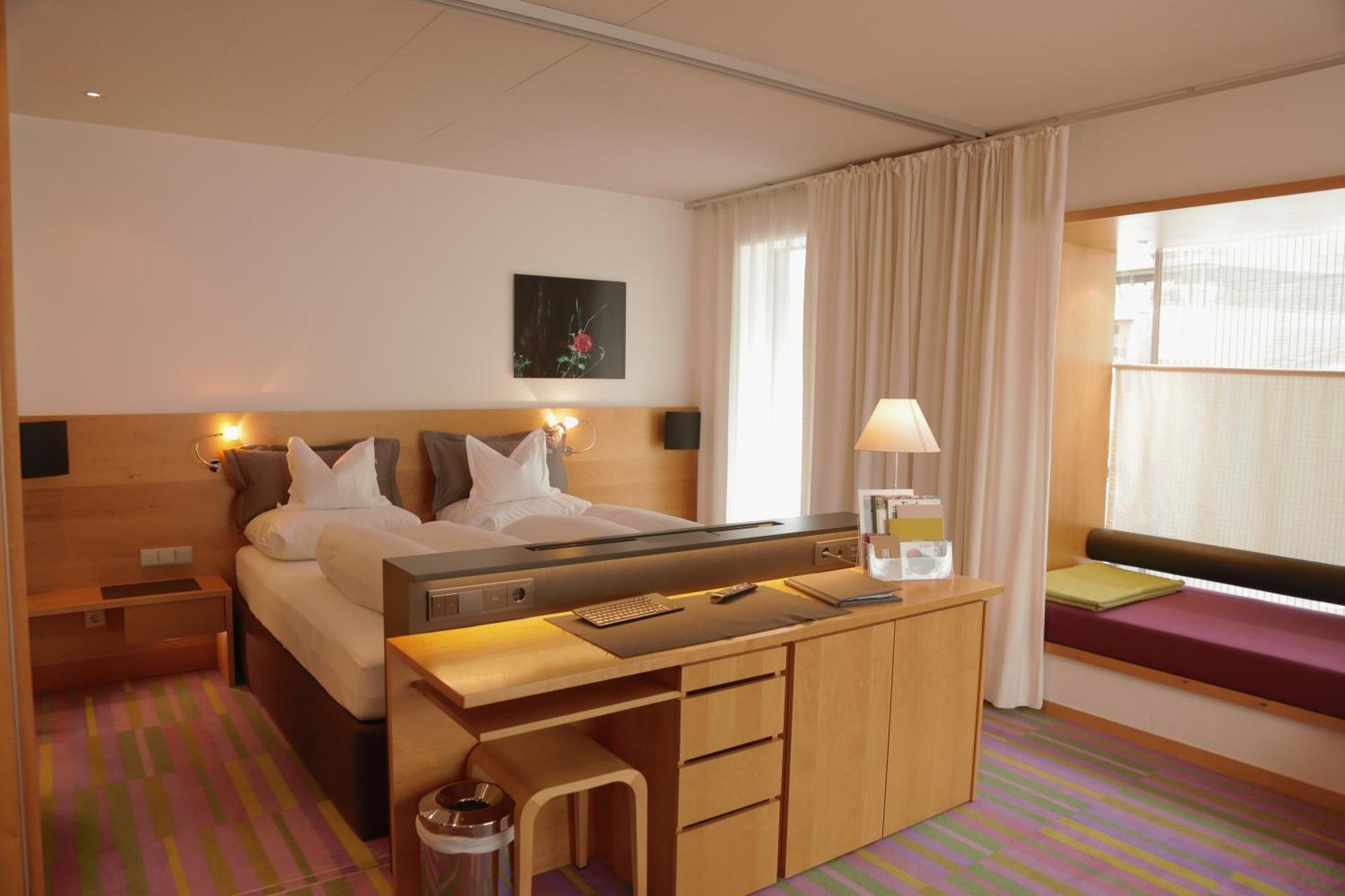 Quality Hosts Arlberg - Hotel Anton ซังคท์อันทอนอัมอาร์ลแบร์ก ภายนอก รูปภาพ